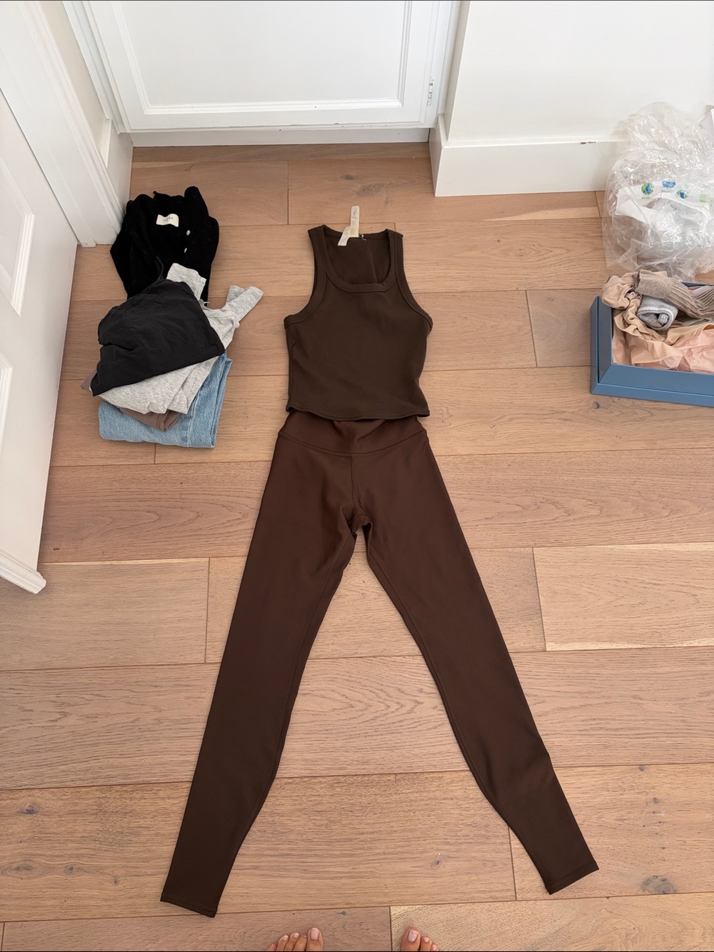 ALO Yoga Brown Ribbed Tank & High-Waist Leggings Set